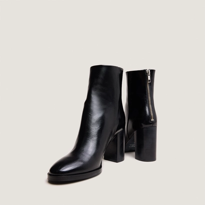 Bottines &agrave; talons in black leather | deep