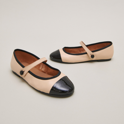 Ballerines &agrave; brides in beige patent leather | DREUX