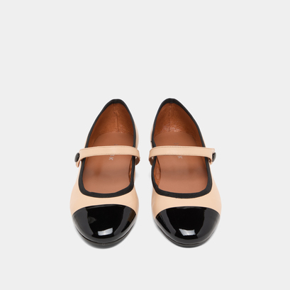 Ballerines &agrave; brides in beige patent leather | DREUX