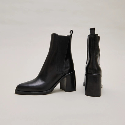 Boots &agrave; talons hauts et &eacute;lastiques in black leather | disco