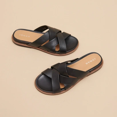 Mules &agrave; brides larges in black leather | alexandre