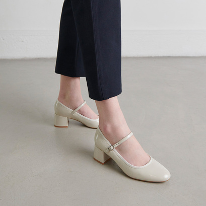 Heeled babies in ecru patent | DALMATIE