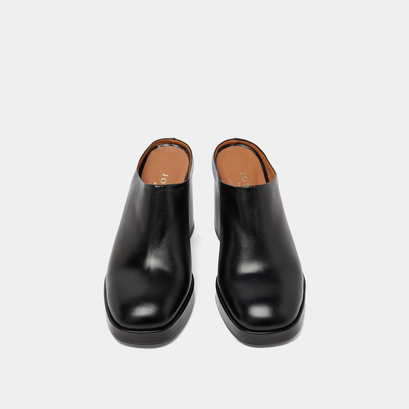 Mules &agrave; talons in black leather | VOLCAN