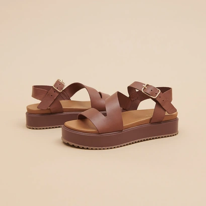 Sandales &agrave; plateformes et lani&egrave;res in brown leather | isaure