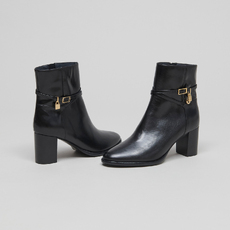 Bottines &agrave; talons haut et charms dor&eacute;s black