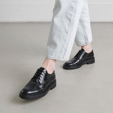 Derbies perc&eacute;es black