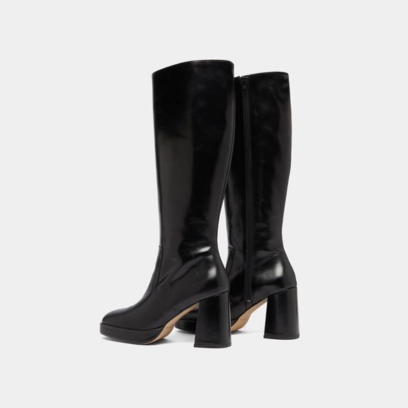 Platform boots in black leather | VENDOME
