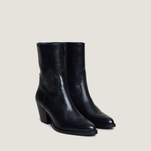 Heeled ankle boots with topstitch in black leather | DJAMENA