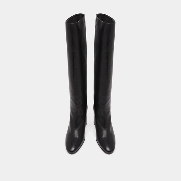 Boots with heels in black leather | VENEZUELA
