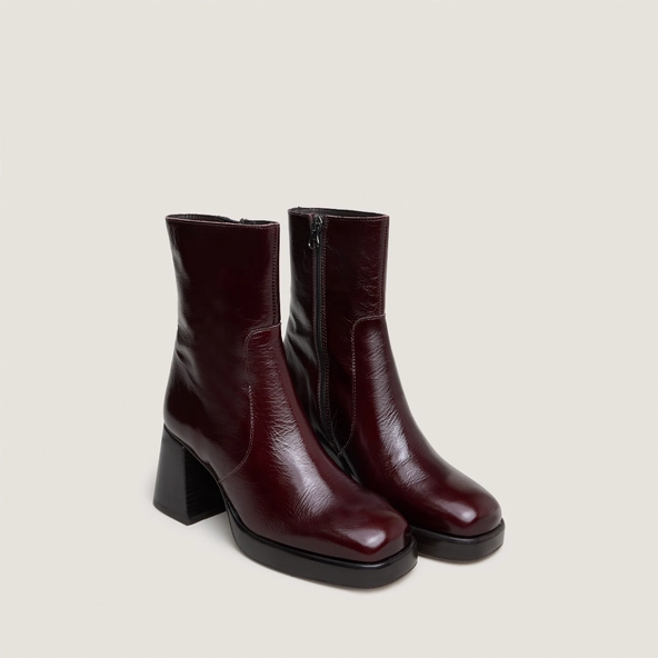 Ankle boots with platforms in dark brown shiny leather | BRIGAND