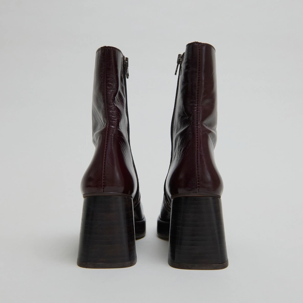Ankle boots with platforms in dark brown shiny leather | BRIGAND