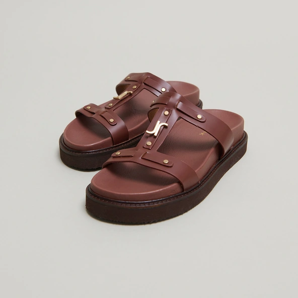 Platform sandals in brown glazed leather | LUANA