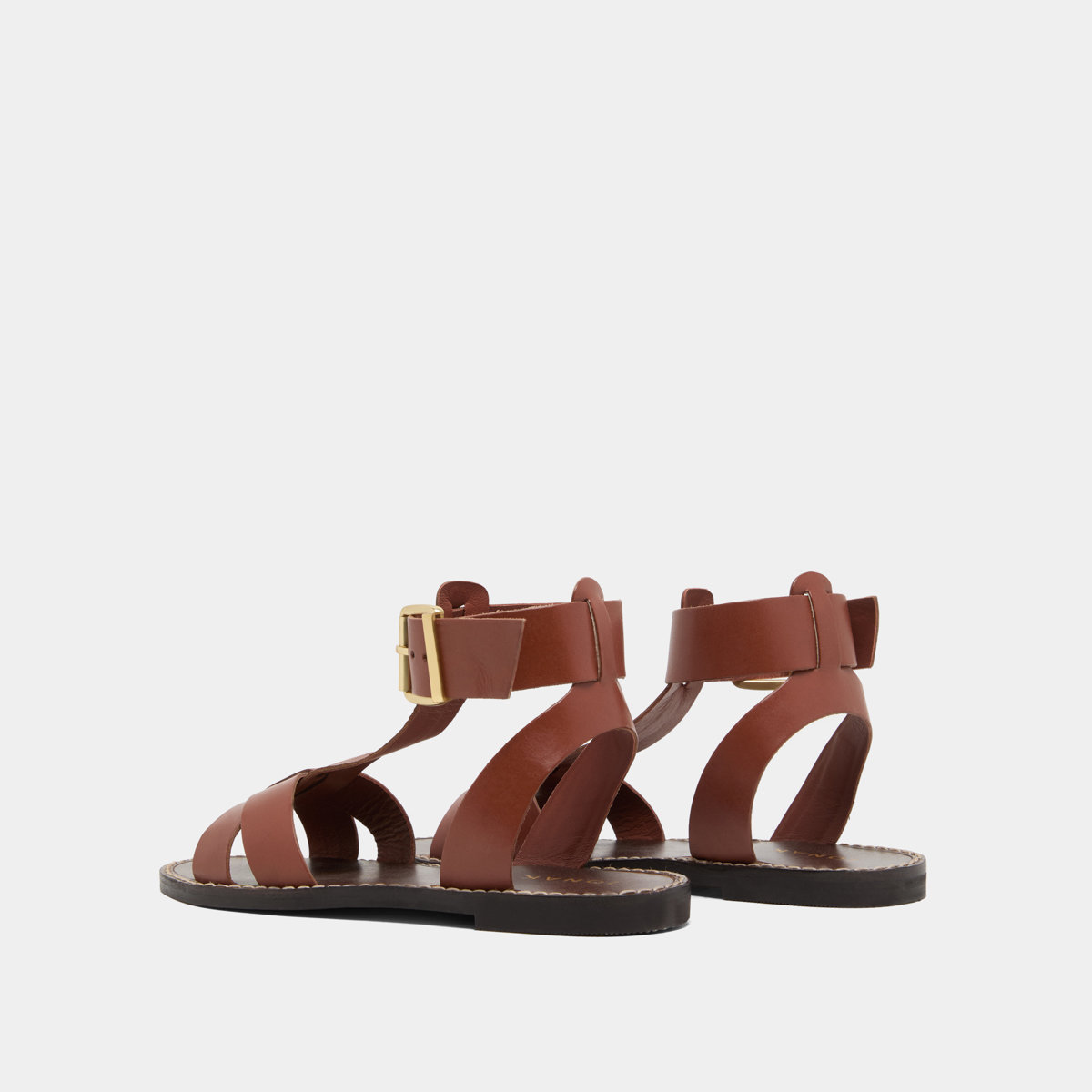 Sandales &agrave; boucles et brides cognac