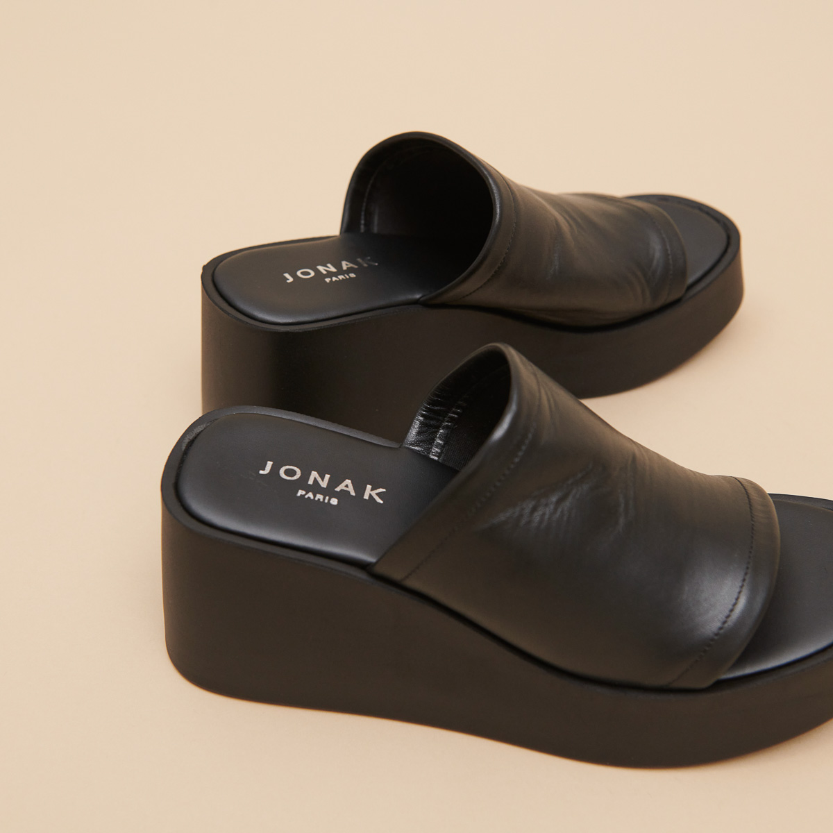 Mules compens&eacute;es black