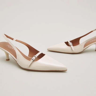Escarpins &agrave; talons in ecru patent | damoiselle