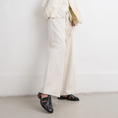 Sandales in black leather | AGOSTA