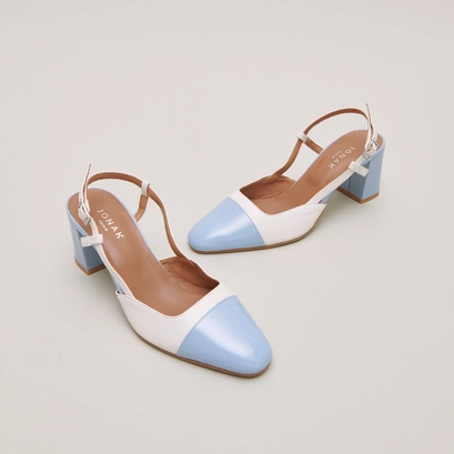 Babies with heels in ecru leather and sky blue patent | DHAPOP