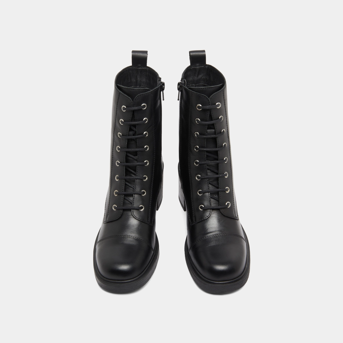 Bottines à lacets et élastiques arrières... in black leather | PANAME