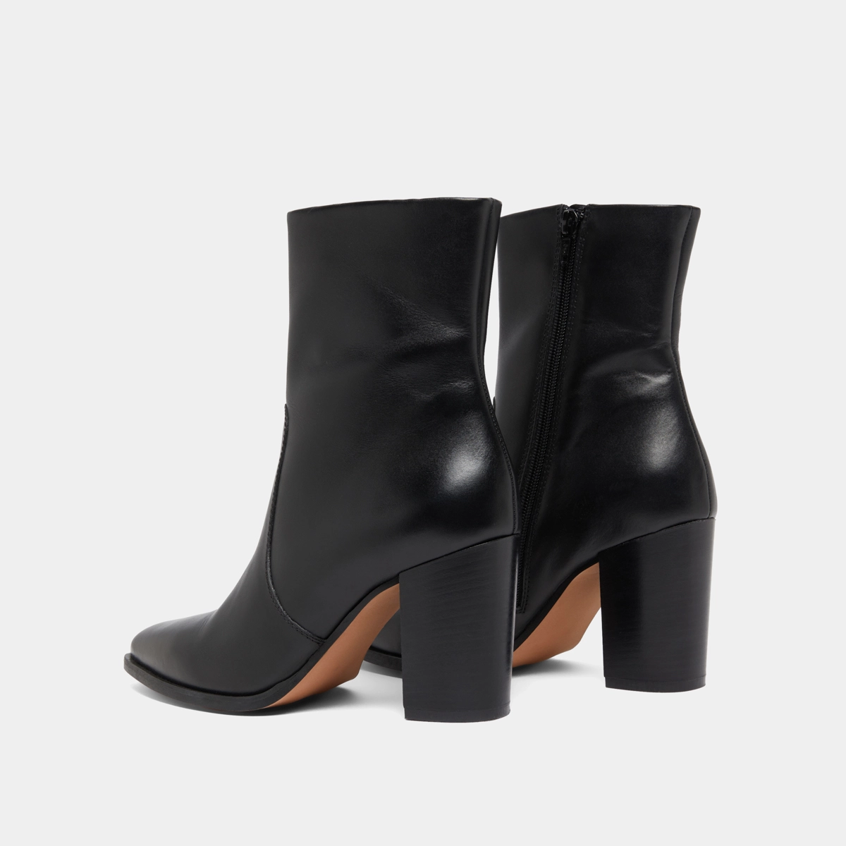 Bottines à talons in black leather | PERLE