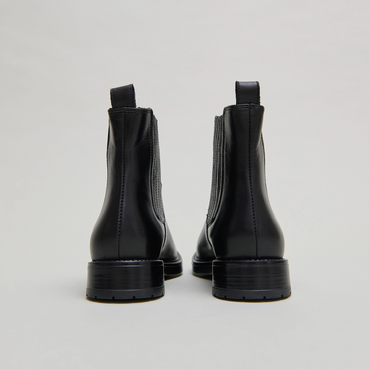 Boots à fronces in black leather | CLEANDRE