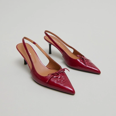 Pumps with open backs in carmine red shiny leather | DOLENE