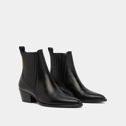 Boots &agrave; petits talons biseaut&eacute;s et &eacute;last... in black leather | bailey