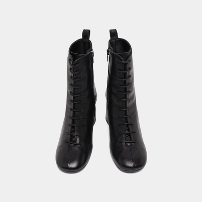 Bottines &agrave; talons et &agrave; lacets in black leather | bose