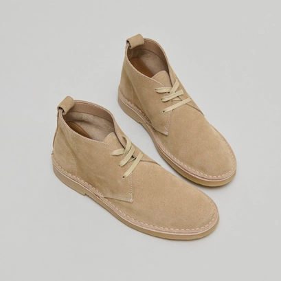 Boots basses &agrave; lacets in beige suede | maxime