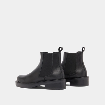Boots &agrave; &eacute;lastiques in black leather | melanie