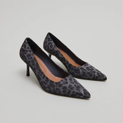 Escarpins &agrave; bouts pointus in gray leopard | DUNDEE