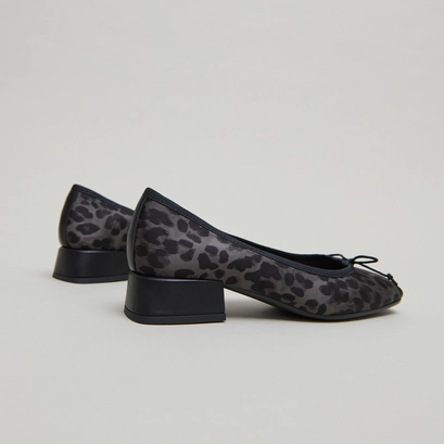 Ballerines &agrave; petits talons in gray leopard | dybil