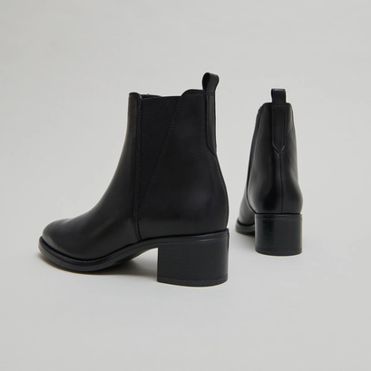 Bottines à élastiques triangulaires black