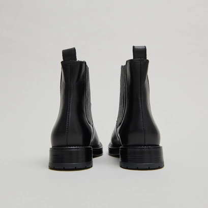 Boots &agrave; fronces in black leather | cleandre