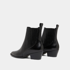 Boots &agrave; petits talons biseaut&eacute;s et &eacute;last... black