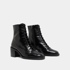 Bottines &agrave; lacets et talons d&eacute;bordants black