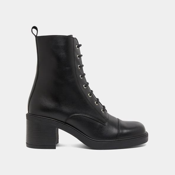 Bottines à lacets et élastiques arrières... in black leather | PANAME