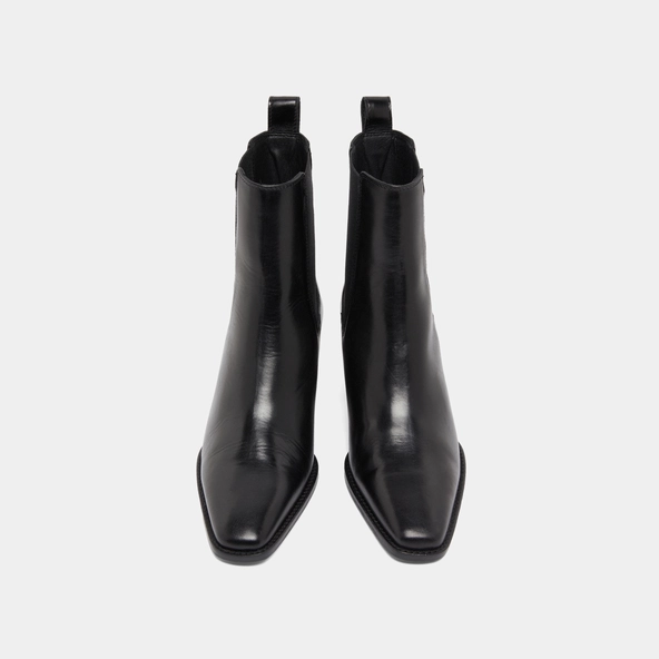 Bottines à talons biseautés et bouts poi... in black leather | BIRKIN