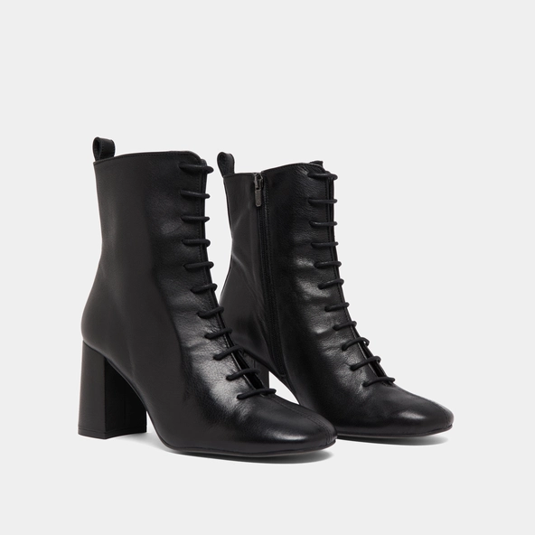 Bottines &agrave; talons et &agrave; lacets in black leather | BOSE