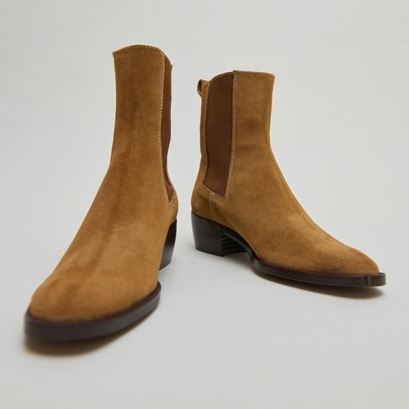 Boots &agrave; &eacute;lastiques in cognac suede | MAEVA